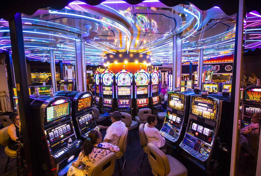 A Thrilling World of Online Casinos Play at home from within the Comfort of Your Home